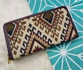 Elegant Double Zipper Wallet for Eco-Friendly Living v2.0
